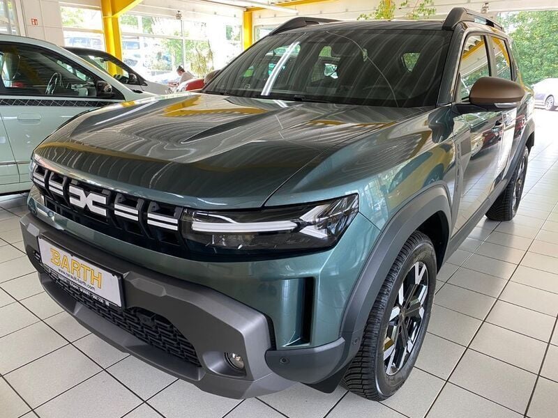 Zedergrün Gebraucht 2024 Dacia Duster Extreme SUV | 30.990 € (Etwas zu teuer) - Bild 1/4