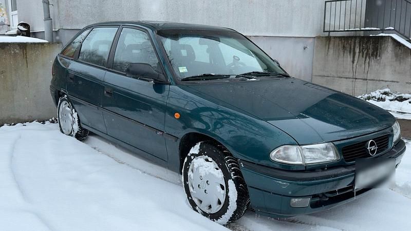 Gebraucht Opel Astra 75 PS (55 kW) 1997 Grün Kombi