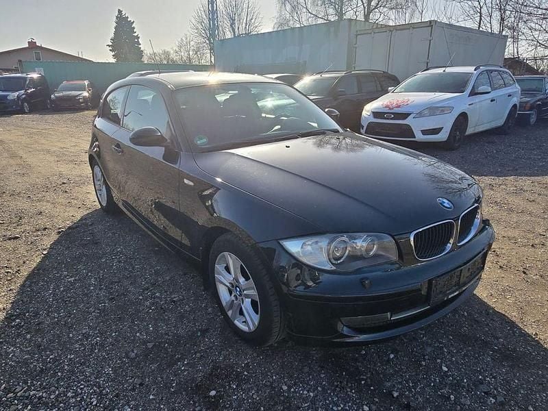 Gebraucht BMW 116 Advantage 122 PS (89 kW) 2009 Schwarz Kleinwagen