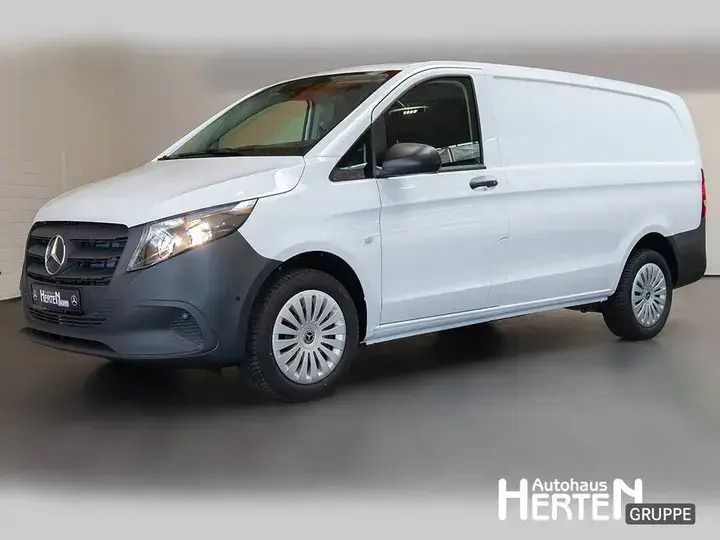Arktikweiß Gebraucht 2025 Mercedes Vito Van / Kleinbus | 47.362 € - Bild 1/2