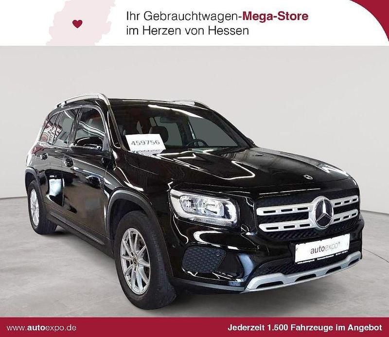 Nachtschwarz Gebraucht 2022 Mercedes GLB180 SUV | 28.690 € (Superpreis) - Bild 1/4