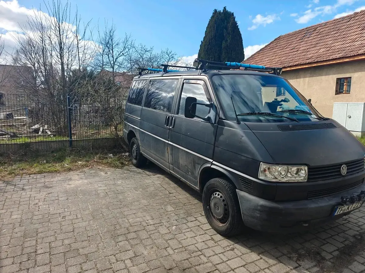 Gebraucht VW T4 68 PS (50 kW) 1996 Schwarz Van