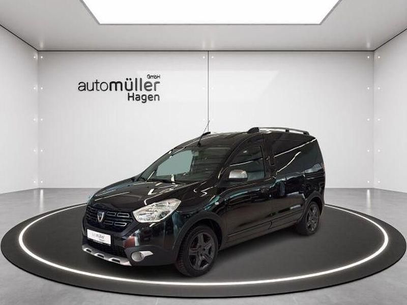 Gebraucht Dacia Dokker Stepway 131 PS (96 kW) 2020 Schwarz Van / Kleinbus