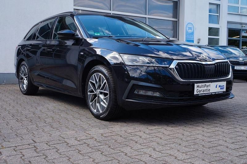Schwarz Gebraucht 2022 Skoda Octavia Tour Kombi | 19.990 € (Guter Preis) - Bild 1/4