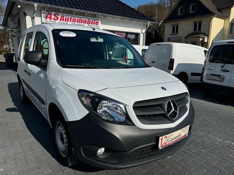 Arktikweiss Gebraucht 2019 Mercedes Citan 109 Van / Kleinbus | 8.949 € (Fairer Preis) - Bild 1/4