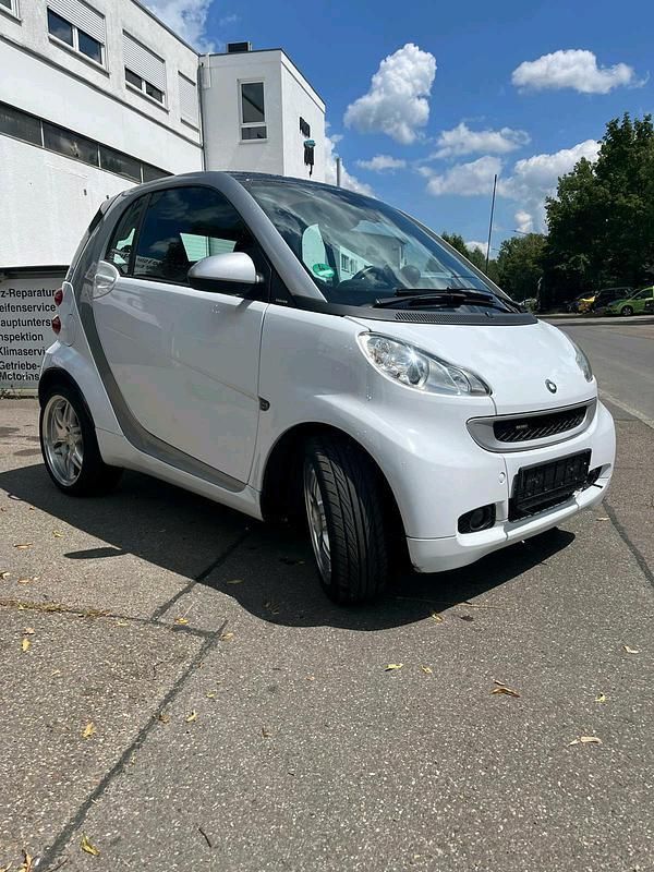 Weiß Gebraucht 2007 Smart ForTwo Coupé Brabus Coupé | 8.300 € - Bild 1/4