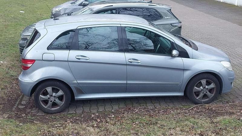 Gebraucht Mercedes B150 95 PS (69 kW) 2007 Van / Kleinbus
