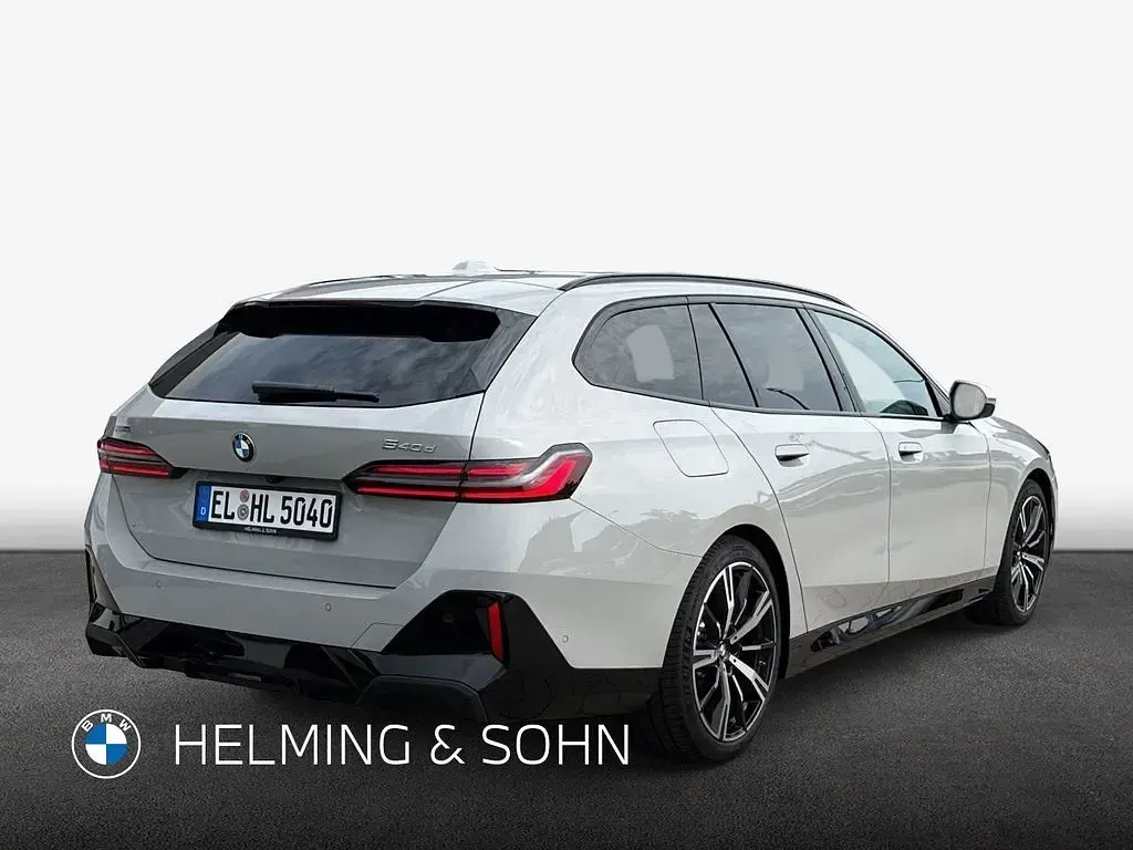 Gebraucht BMW 540 M Sport 303 PS (222 kW) 2026 Beige Kombi