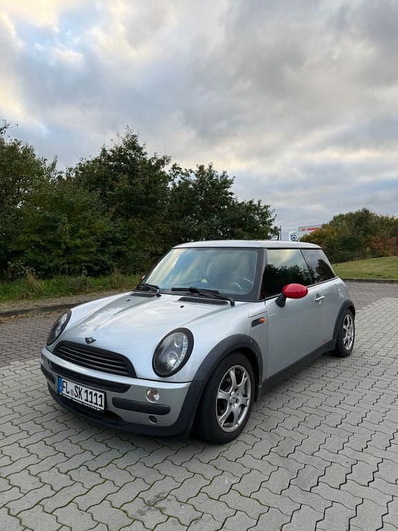Silber Gebraucht 2002 Mini ONE Kleinwagen | 1.850 € (Guter Preis) - Bild 1/4