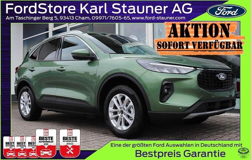 Gebraucht Ford Kuga Titanium 242 PS (177 kW) 2025 Bursting green metallic SUV
