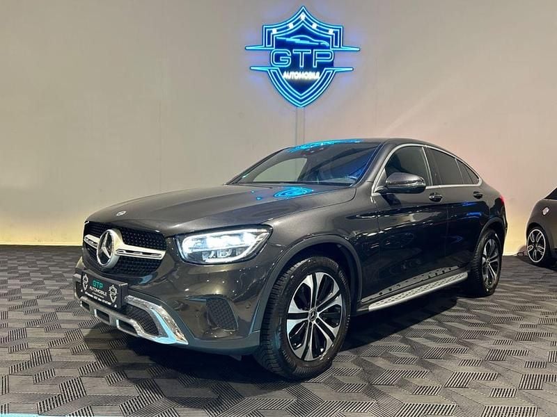 Grau Gebraucht 2020 Mercedes GLC300 Coupé | 35.800 € (Superpreis) - Bild 1/4
