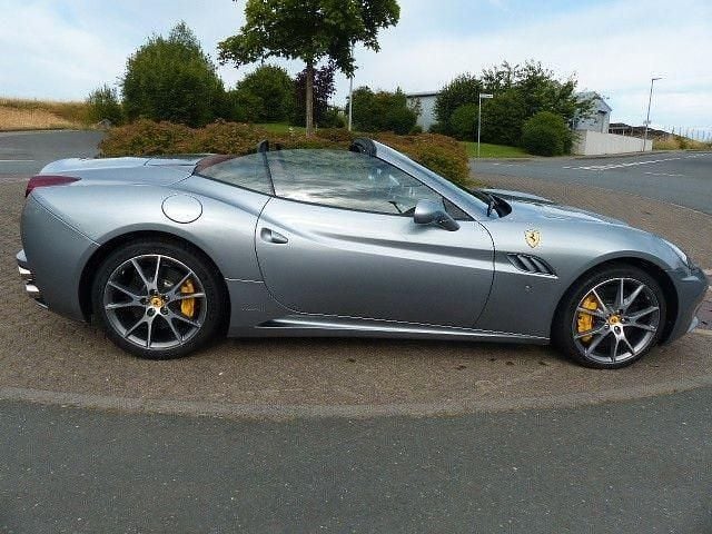 Gebraucht Ferrari California 460 PS (338 kW) 2011 Grau Cabrio