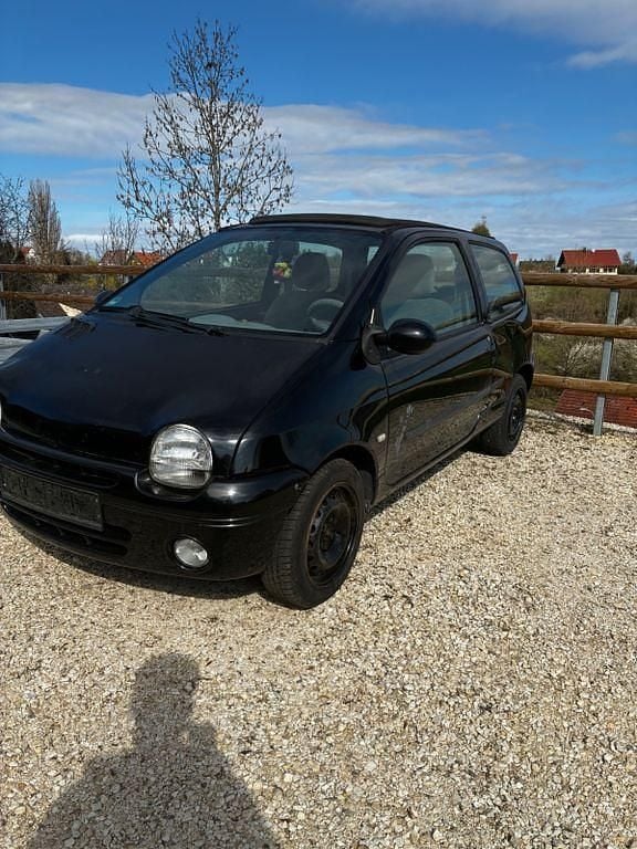 Second-hand Renault Twingo 58 CP (42 kW) 2006 Negru Hatchback