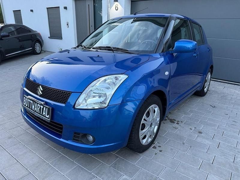 Blau Gebraucht 2006 Suzuki Swift Snow Limousine | 7.999 € (Teuer) - Bild 1/4