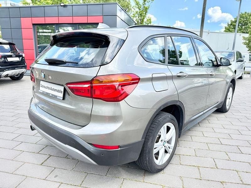 Gebraucht BMW X1 Advantage 136 PS (100 kW) 2017 Silber SUV