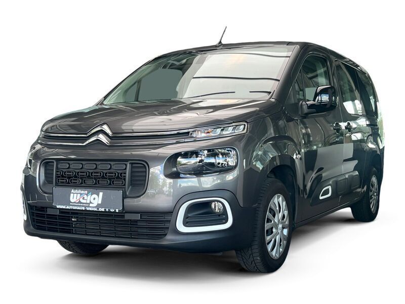 Grau Gebraucht 2023 Citroën Berlingo Feel Van / Kleinbus | 29.268 € - Bild 1/4