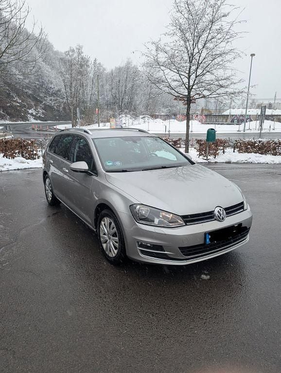 Grau Gebraucht 2016 VW Golf VII Allstar Kombi | 9.000 € (Guter Preis) - Bild 1/4