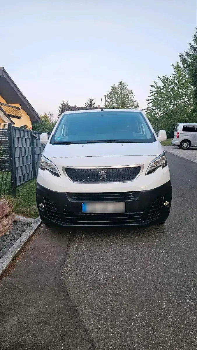 Gebraucht Peugeot Expert 122 PS (89 kW) 2016 Weiß Van