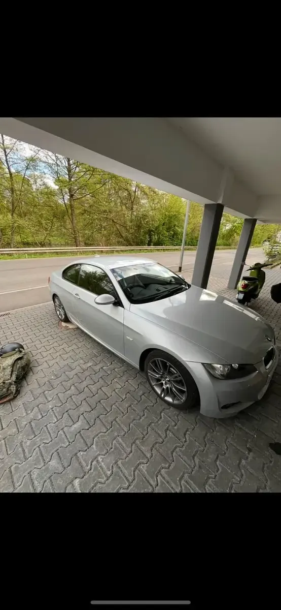 Gebraucht BMW 330 231 PS (169 kW) 2007 Silber Limousine