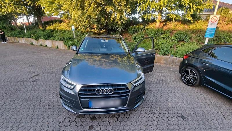 Gebraucht Audi Q3 S-Line 184 PS (135 kW) 2016 Silber SUV
