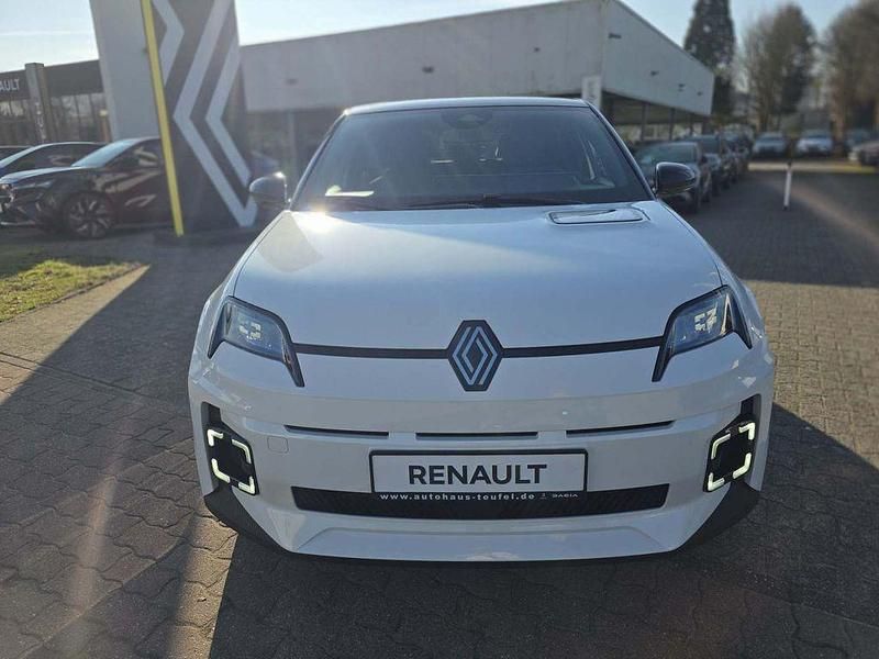 Neu Renault 5 E-Tech Komfort 110 kW (150 PS) 2026 Weiß Limousine