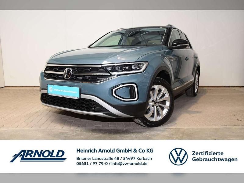 Petroleum blue metallic Gebraucht 2024 VW T-Roc Style SUV | 29.990 € (Fairer Preis) - Bild 1/4