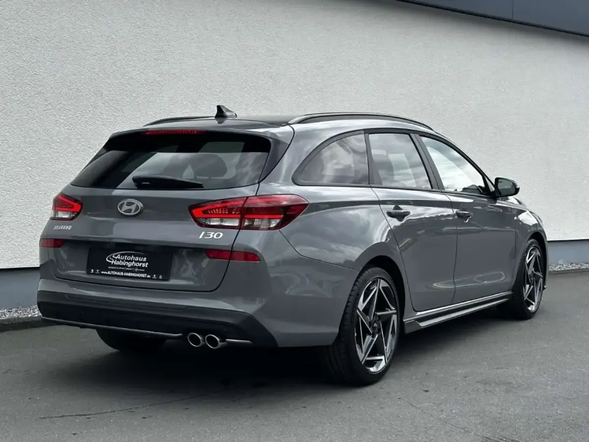 Neu Hyundai i30 N Line 150 PS (110 kW) 2026 Grau Kombi
