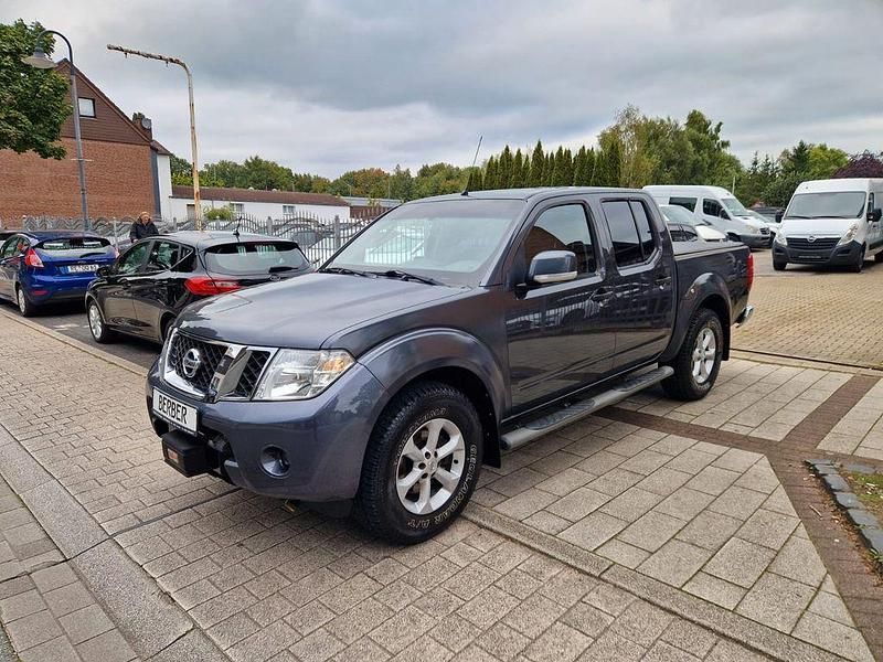 Blueish grey Gebraucht 2010 Nissan Navara SE Abholung | 10.950 € (Fairer Preis) - Bild 1/4