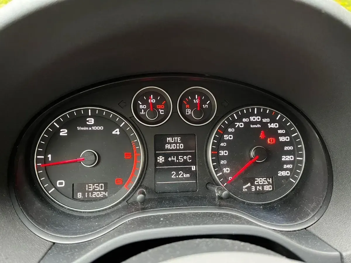 Gebraucht Audi A3 Sportback Ambition 140 PS (102 kW) 2009 Schwarz Kleinwagen