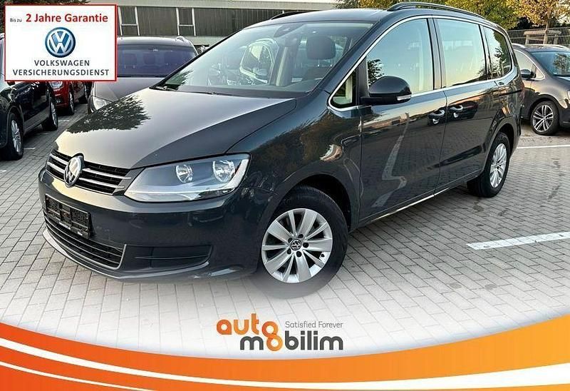 Grau Gebraucht 2021 VW Sharan Van / Kleinbus | 28.829 € (Fairer Preis) - Bild 1/4