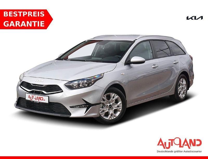 Silber Gebraucht 2023 Kia Ceed Sportswagon 2 Kombi | 23.990 € (Fairer Preis) - Bild 1/4