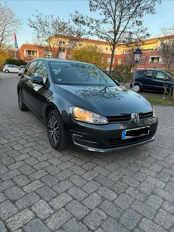 Gebraucht VW Golf VII 110 PS (80 kW) 2016 Grau Limousine