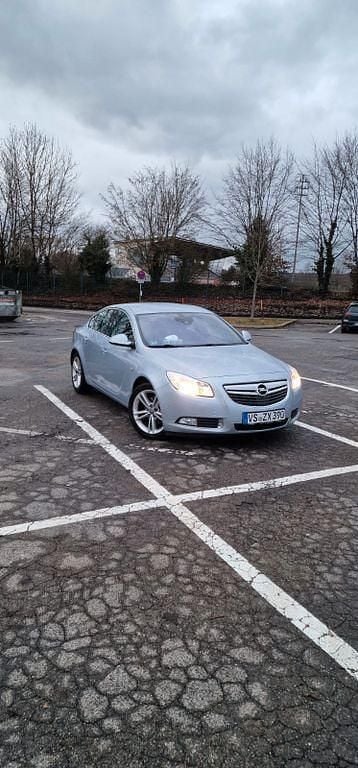Gebraucht Opel Insignia Edition 163 PS (119 kW) 2013 Grau Limousine