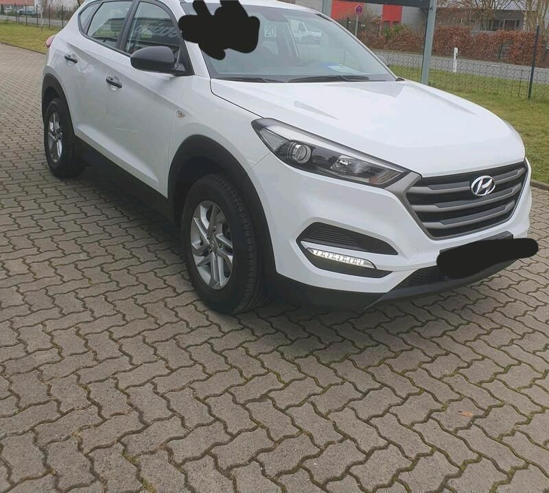 Weiß Gebraucht 2016 Hyundai Tucson SUV | 12.999 € (Guter Preis) - Bild 1/4