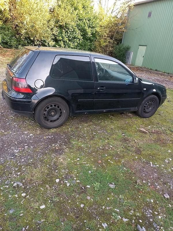 Gebraucht VW Golf IV 116 PS (85 kW) 2003 Schwarz Kleinwagen