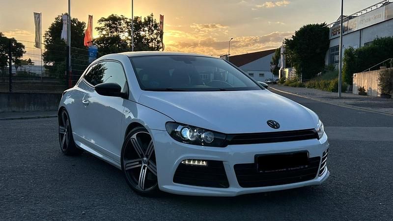 Weiß Gebraucht 2012 VW Scirocco R Coupé | 10.300 € - Bild 1/4