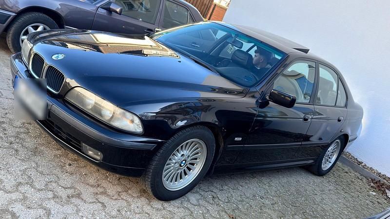 Gebraucht BMW 523 170 PS (125 kW) 1998 Schwarz Limousine