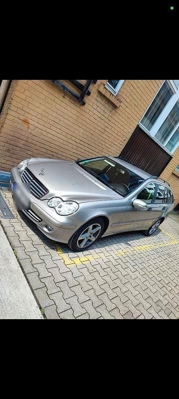 Gebraucht Mercedes C220 Classic 150 PS (110 kW) 2006 Silber Kombi