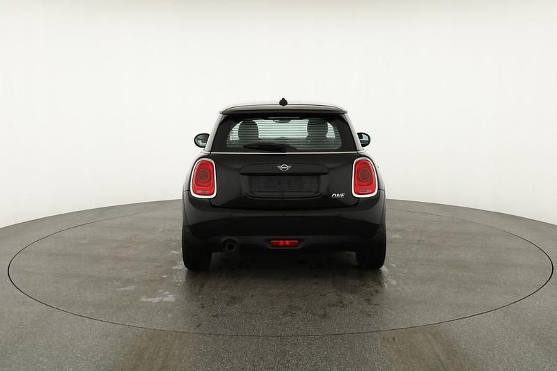 Midnight schwarz metallic Gebraucht 2020 Mini ONE Kleinwagen | 15.995 € (Fairer Preis) - Bild 1/4