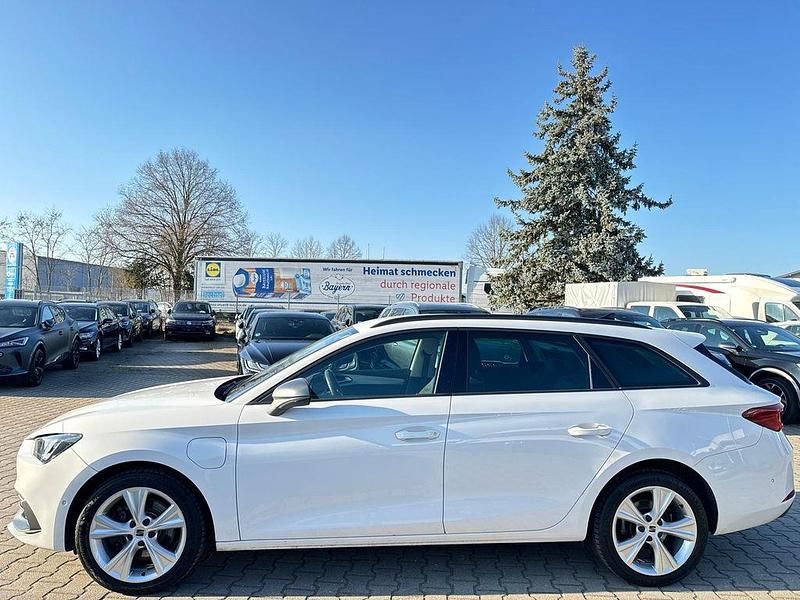 Gebraucht Seat Leon FR Sport 204 PS (150 kW) 2021 Weiß Limousine
