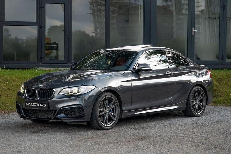 Grau Gebraucht 2017 BMW M240 M Sport | 25.000 € (Superpreis) - Bild 1/4