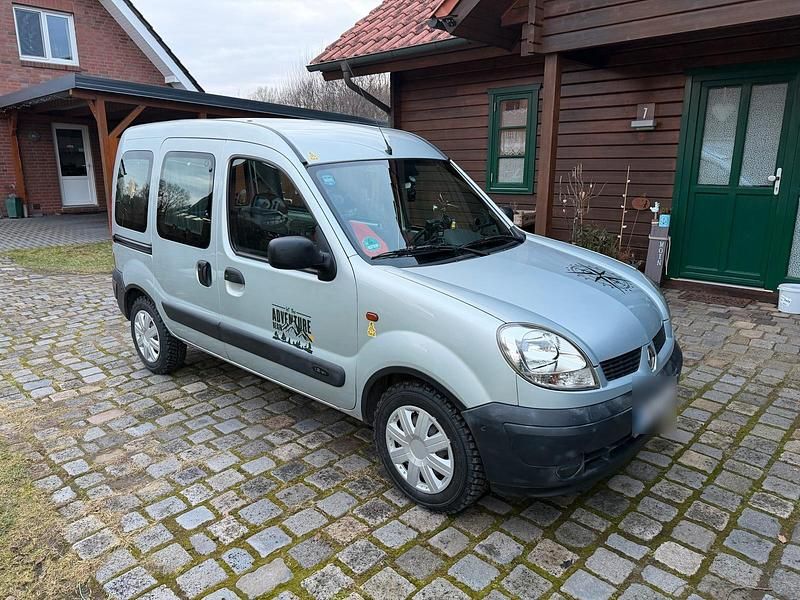 Gebraucht Renault Kangoo 75 PS (55 kW) 2004 Silber Van / Kleinbus