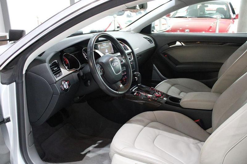 Gebraucht Audi A5 Sport 179 PS (131 kW) 2009 Silber Coupé