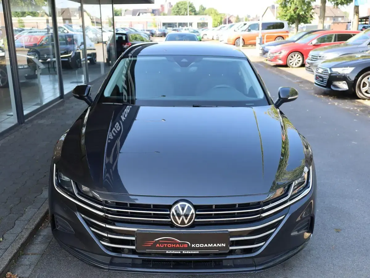 Gebraucht VW Arteon 150 PS (110 kW) 2023 Grau Kombi