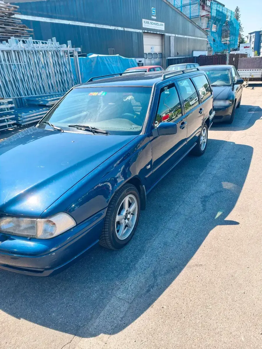 Gebraucht Volvo V70 144 PS (105 kW) 1999 Blau Kombi