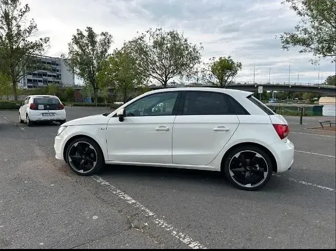 Gebraucht Audi A1 S-Line 122 PS (89 kW) 2014 Weiß Kleinwagen