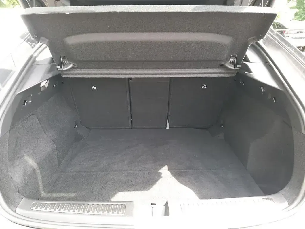 Gebraucht Renault Rafale Techno 131 PS (96 kW) 2024 Grau kqg + schwarz gne SUV