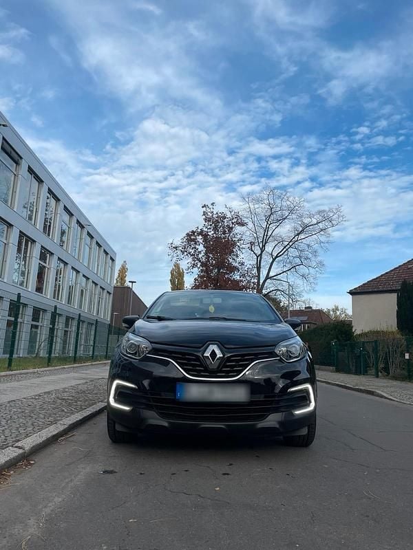 Gebraucht Renault Captur Life 90 PS (66 kW) 2017 Schwarz SUV