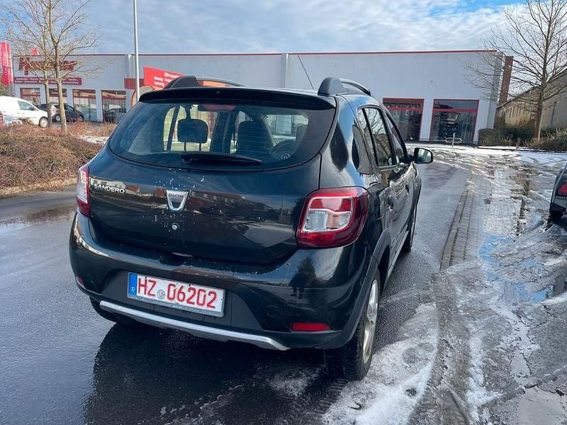 Gebraucht Dacia Sandero Stepway Ambiance 90 PS (66 kW) 2013 Schwarz Limousine