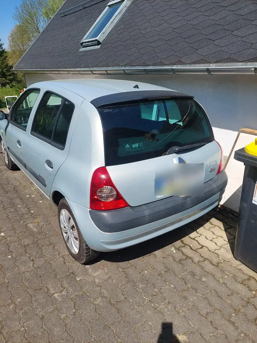 Gebraucht Renault Clio 75 PS (55 kW) 2003 Kleinwagen